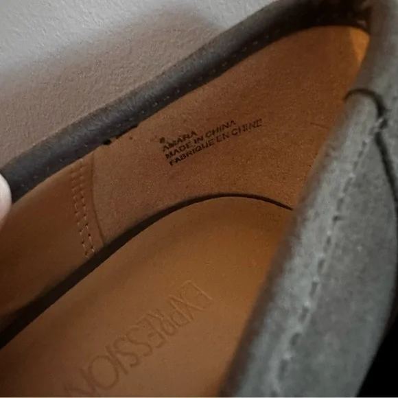 EXPRESSION Amara block heel shoe / pump grey faux suede size 8 with box - Picture 5 of 9